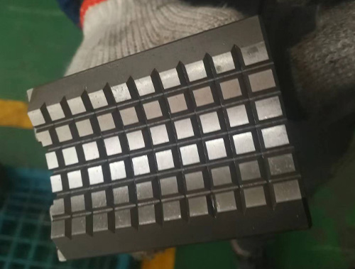 數(shù)控立式車床強力置爪